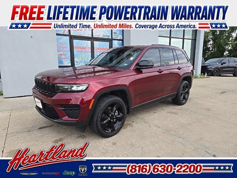 Used 2023 Jeep Grand Cherokee Altitude AWD/4WD image 1