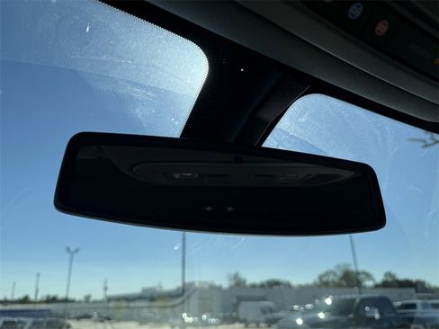 Used 2021 Chevrolet Silverado 2500 LT w/ Convenience Package image 17