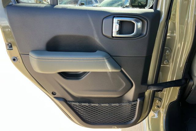 New 2026 Jeep Gladiator Mojave AWD/4WD image 18