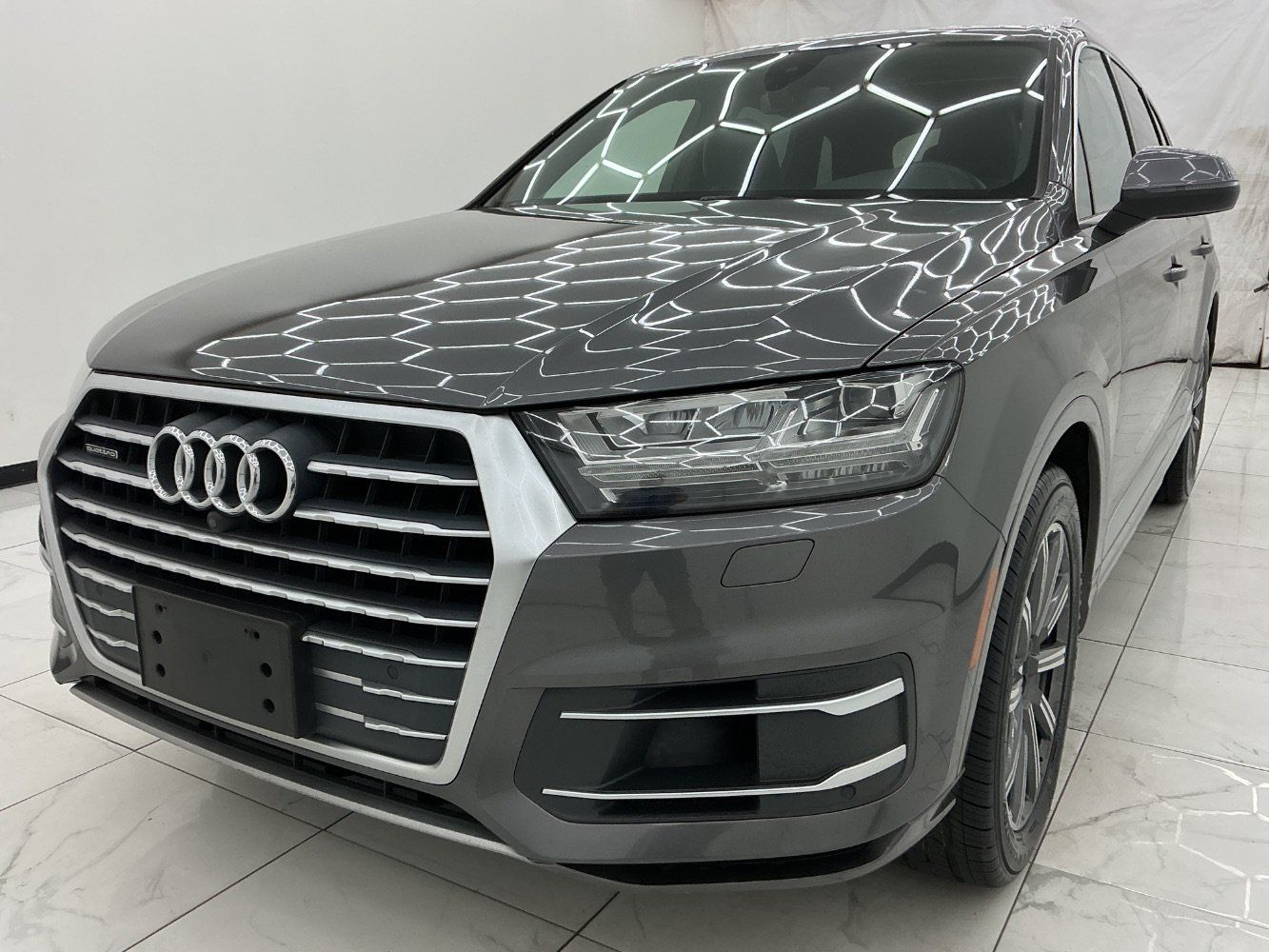 Used 2018 Audi Q7 3.0T Premium Plus w/ Premium Plus Package AWD/4WD image 1