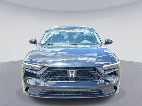 Certified 2023 Honda Accord EX image 9