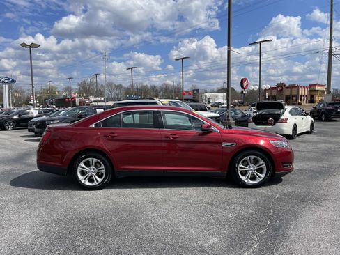 Used 2017 Ford Taurus SEL w/ Equipment Group 201A image 2