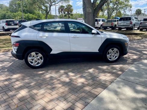 Used 2025 Hyundai Kona SE FWD image 7