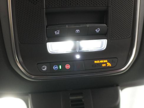 Used 2024 Chevrolet Traverse RS w/ LPO, Floor Liner Package FWD image 35