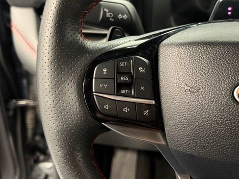 Used 2025 Ford Explorer ST AWD/4WD image 19