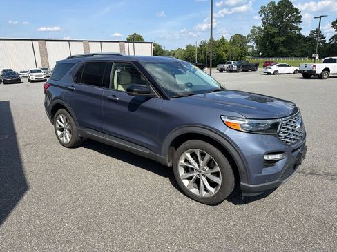 Used 2021 Ford Explorer Platinum w/ Equipment Group 601A AWD/4WD image 9