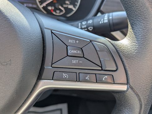 Used 2024 Nissan Altima 2.5 SV image 19