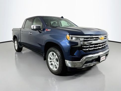 Used 2023 Chevrolet Silverado 1500 LTZ AWD/4WD image 4