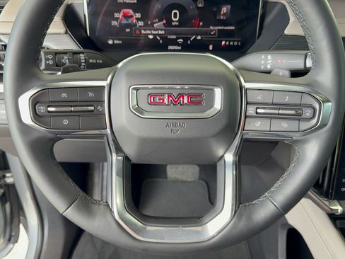 Used 2024 GMC Acadia Elevation FWD image 10