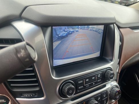 Used 2016 Chevrolet Suburban LTZ image 16