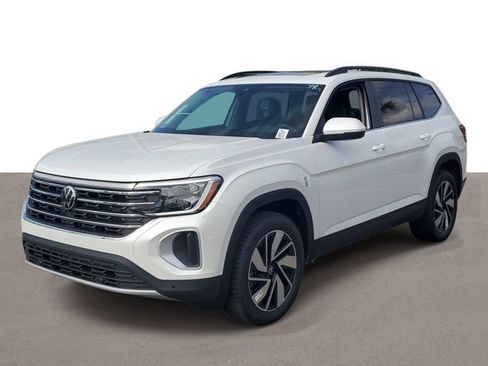 New 2026 Volkswagen Atlas SE FWD image 2