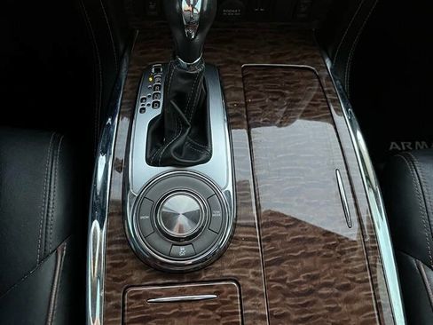 Used 2019 Nissan Armada SL w/ Premium Package image 15