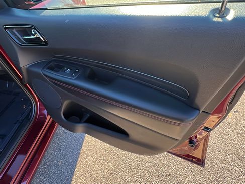 Used 2023 Dodge Durango GT image 19