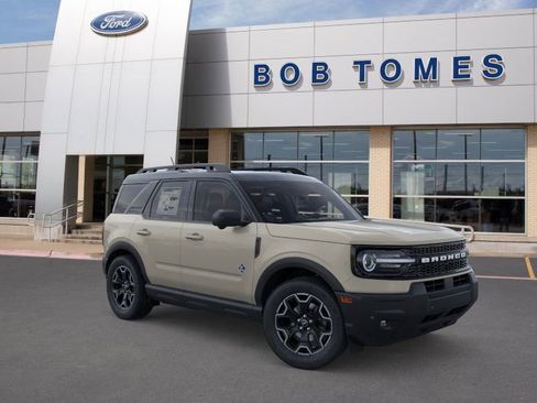New 2025 Ford Bronco Sport Outer Banks w/ Outer Banks Tech Package+ image 9