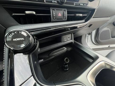 Used 2024 Lexus NX 350 AWD image 18