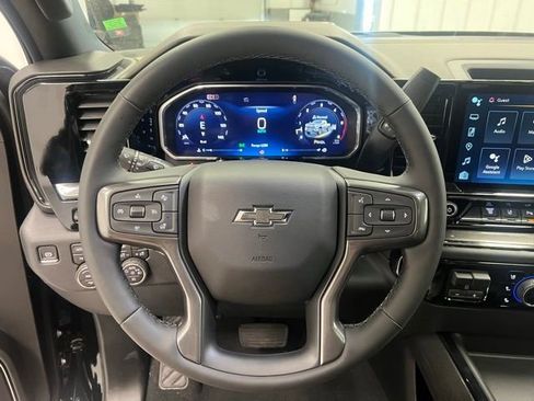New 2026 Chevrolet Silverado 2500 ZR2 w/ LPO, Dark Essentials Package AWD/4WD image 7
