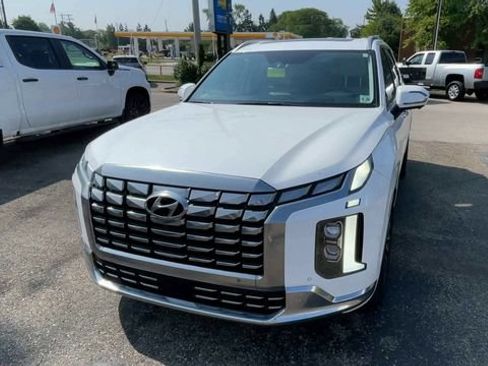 Used 2023 Hyundai Palisade Calligraphy w/ Cargo Package AWD/4WD image 5
