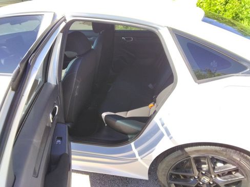 Used 2022 Honda Civic Sport image 17