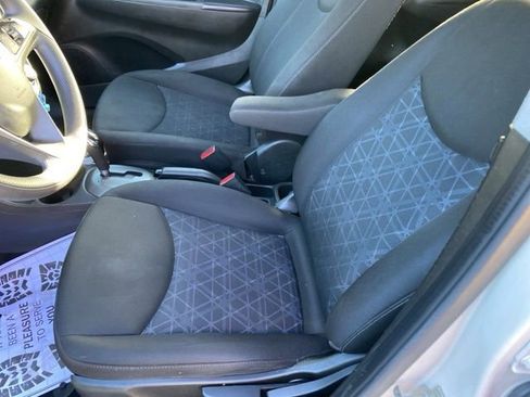 Used 2020 Chevrolet Spark LT image 19