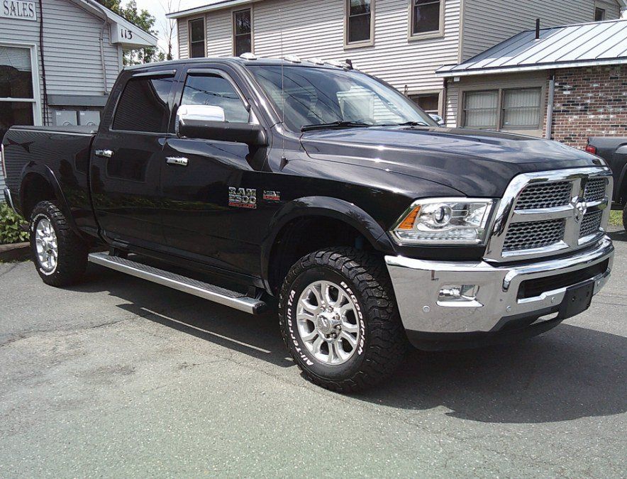 Used 2018 RAM 2500 Laramie w/ Snow Chief Group AWD/4WD image 4