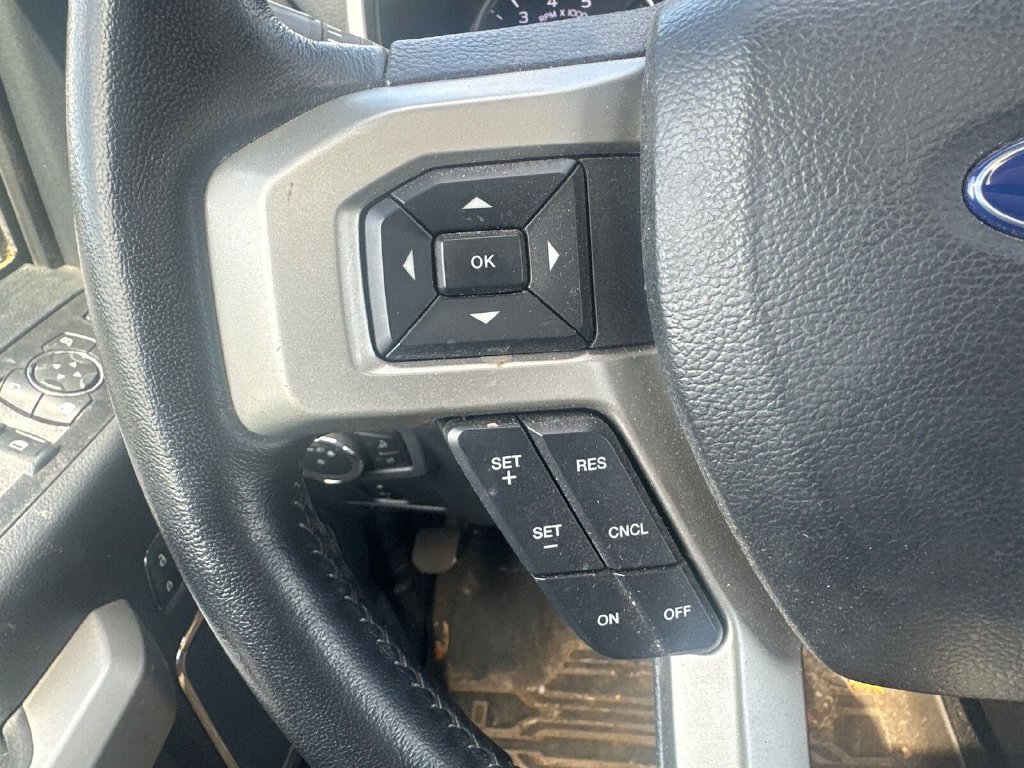 Used 2022 Ford F350 Lariat w/ Chrome Package AWD/4WD image 16