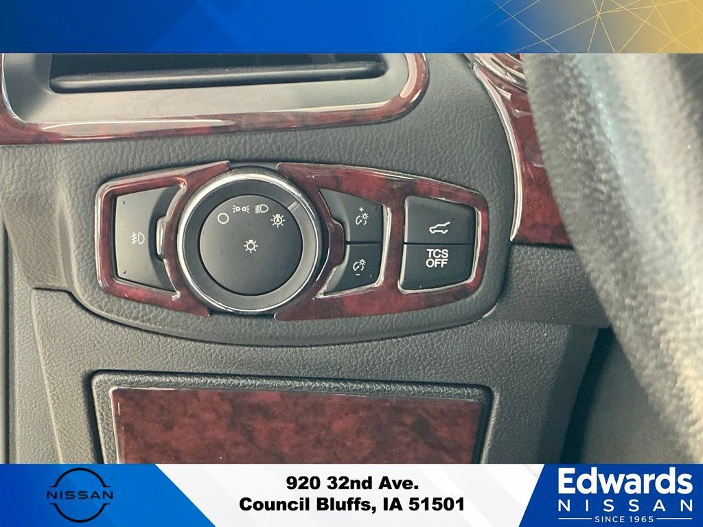 Used 2021 Ford Edge Titanium AWD/4WD image 24