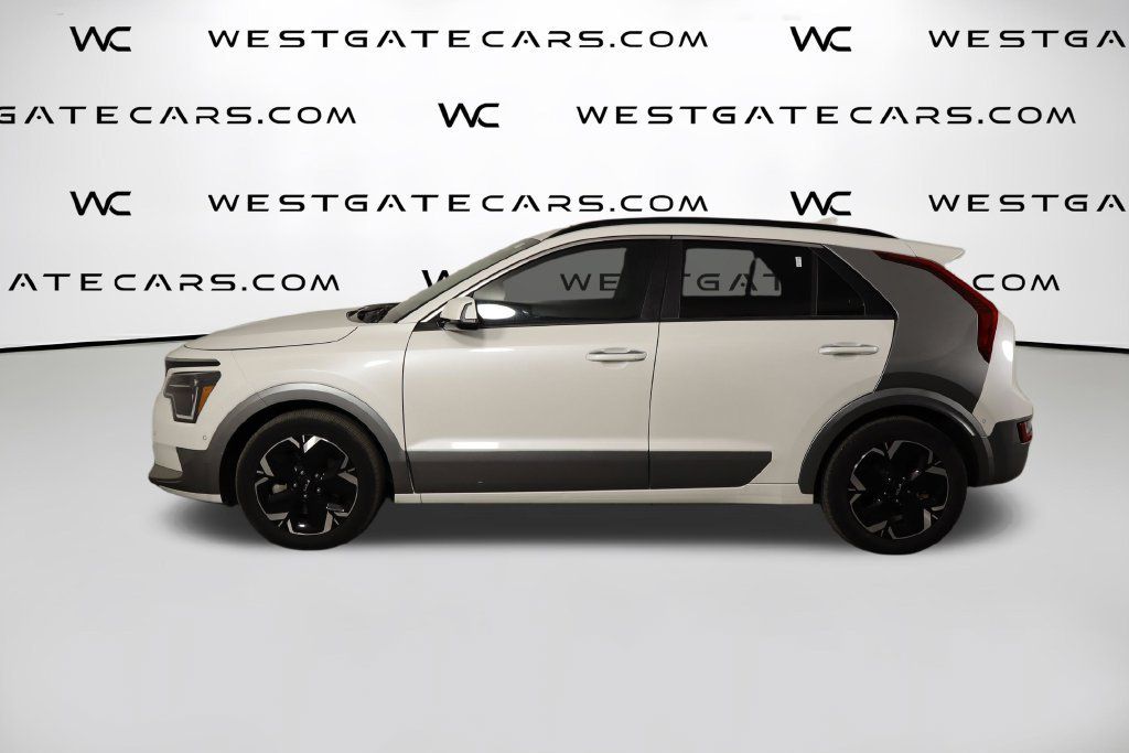 Used 2023 Kia Niro Wave w/ Wave Preserve Package FWD image 5