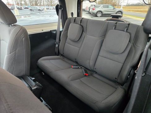 Used 2020 Jeep Wrangler Sport image 17