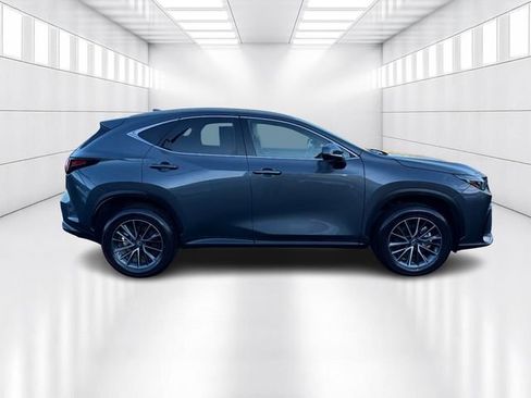 Certified 2023 Lexus NX 250 AWD image 4