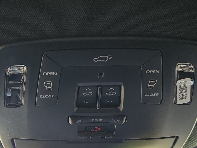 Certified 2026 Toyota Sienna Platinum AWD/4WD image 25