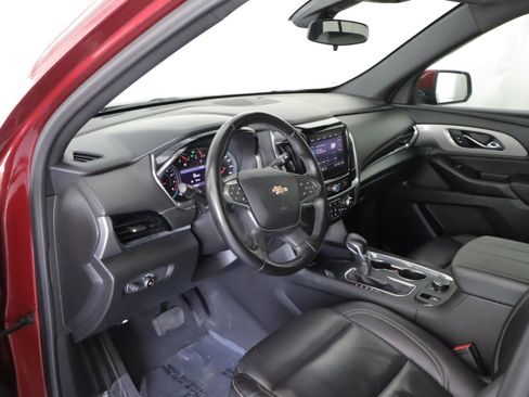 Used 2023 Chevrolet Traverse LT AWD/4WD image 8