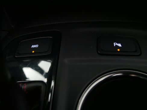 Used 2023 Chevrolet Equinox RS w/ LPO, Floor Liner Package image 29