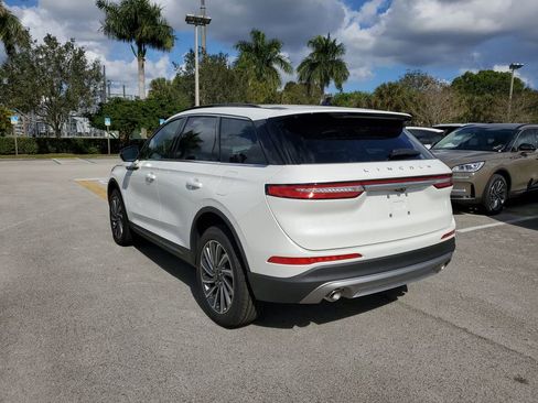 New 2026 Lincoln Corsair Reserve image 3