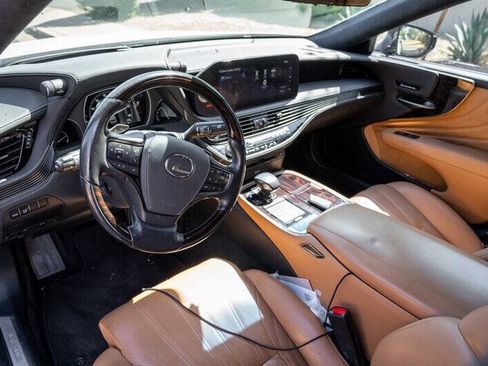 Used 2022 Lexus LS 500 w/ Luxury Package RWD image 9