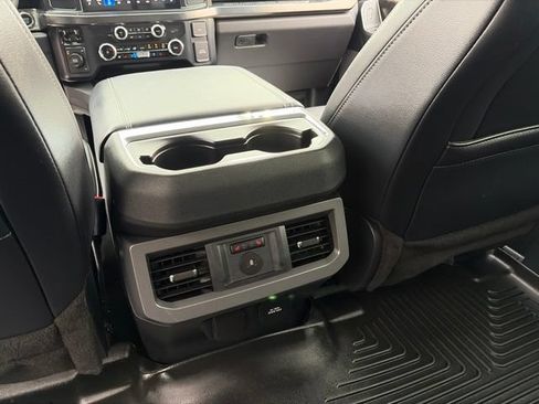 Used 2024 Ford F250 Lariat AWD/4WD image 31