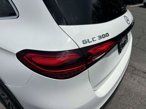 Used 2024 Mercedes-Benz GLC 300 4MATIC image 8