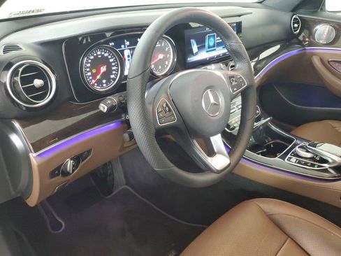 Used 2017 Mercedes-Benz E 400 4MATIC Wagon image 24