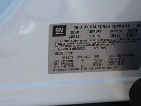 Used 2022 Buick Encore GX Select AWD/4WD image 38