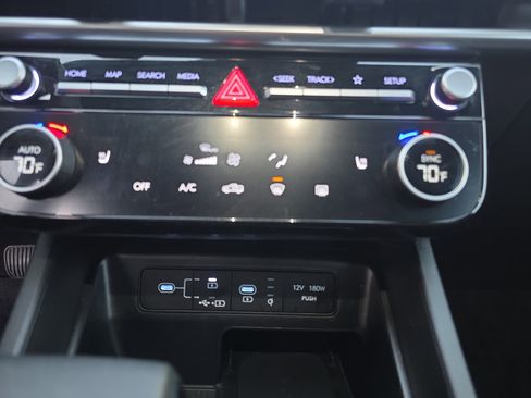 Used 2025 Hyundai Santa Cruz SEL image 26