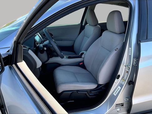 Used 2016 Honda HR-V EX image 25