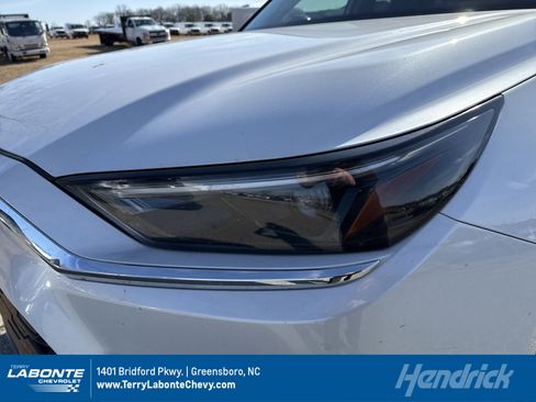 Used 2024 Toyota Grand Highlander Limited image 1