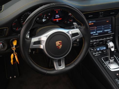 Used 2015 Porsche 911 Targa 4S w/ Burmester Audio Package AWD/4WD image 13