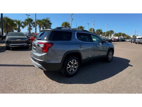 Used 2021 GMC Acadia SLT w/ Premium Package image 2