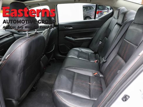 Used 2023 Nissan Altima 2.5 SR w/ SR Premium Package FWD image 21