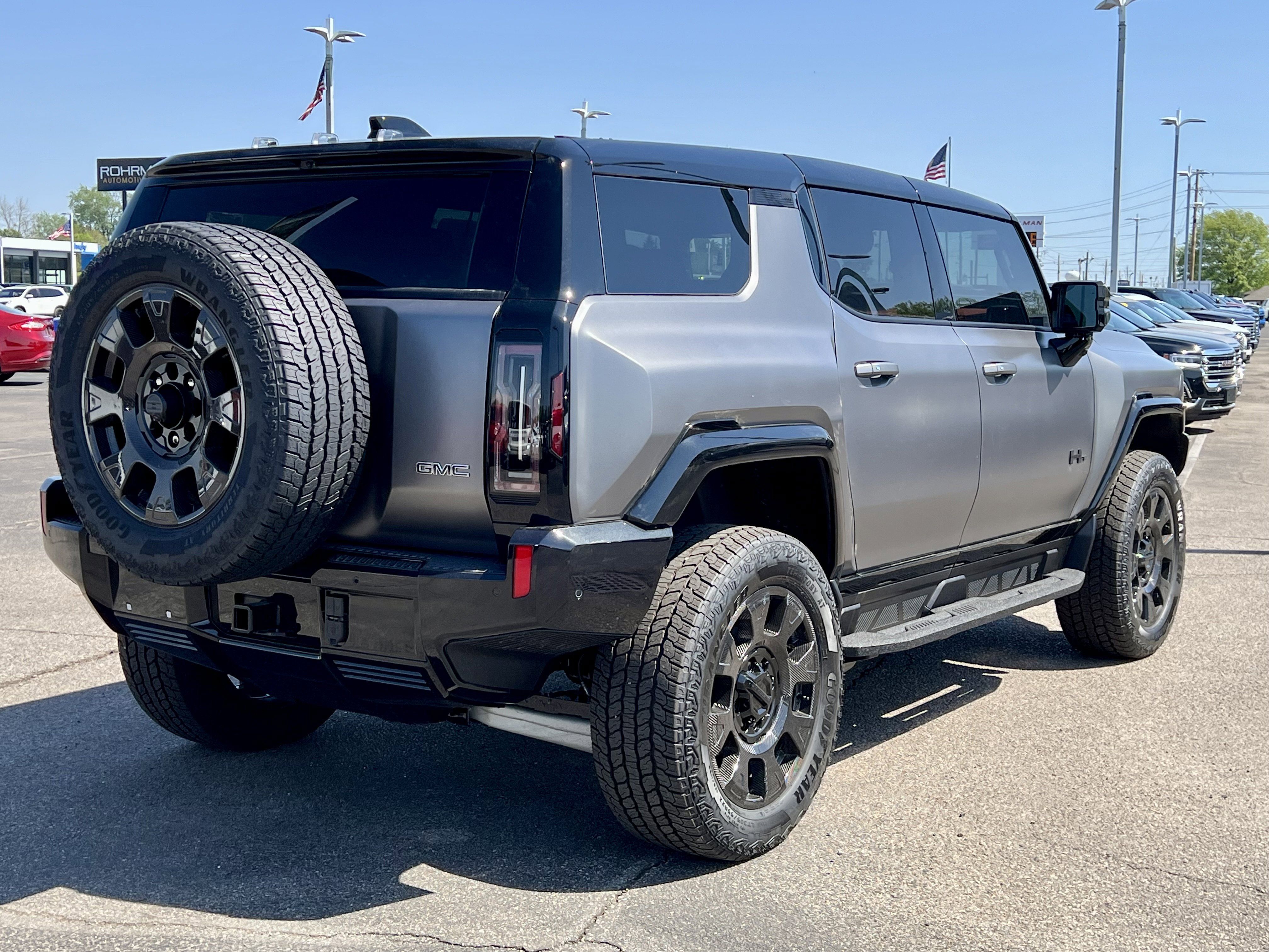 New 2026 GMC Hummer EV 3X w/ Carbon Fiber Edition Package AWD/4WD image 7
