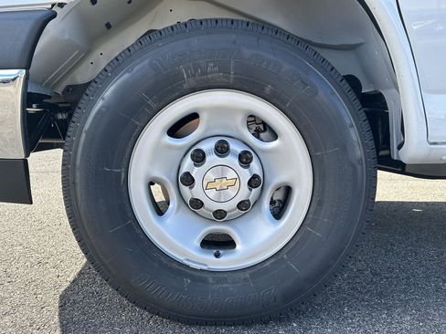 New 2025 Chevrolet Express 2500 w/ Driver Convenience Package image 11