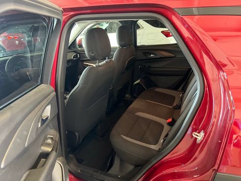 Used 2021 Chevrolet TrailBlazer LT FWD image 6