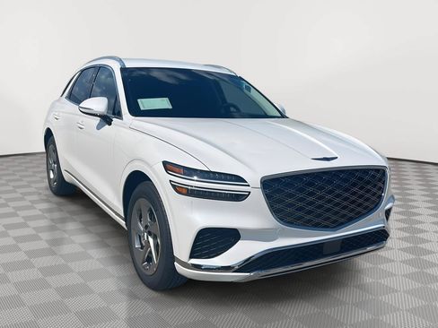 Used 2027 Genesis GV70 2.5T AWD/4WD image 3