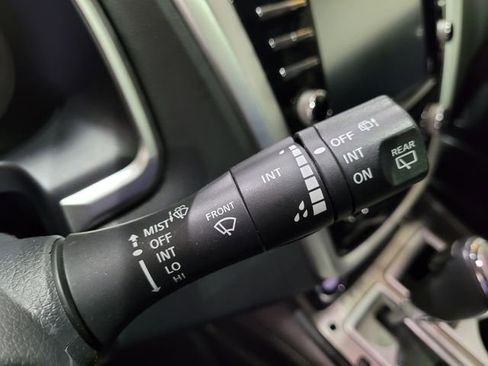 Used 2018 Nissan Murano SL image 36