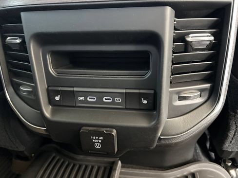 New 2026 RAM 2500 Laramie AWD/4WD image 20